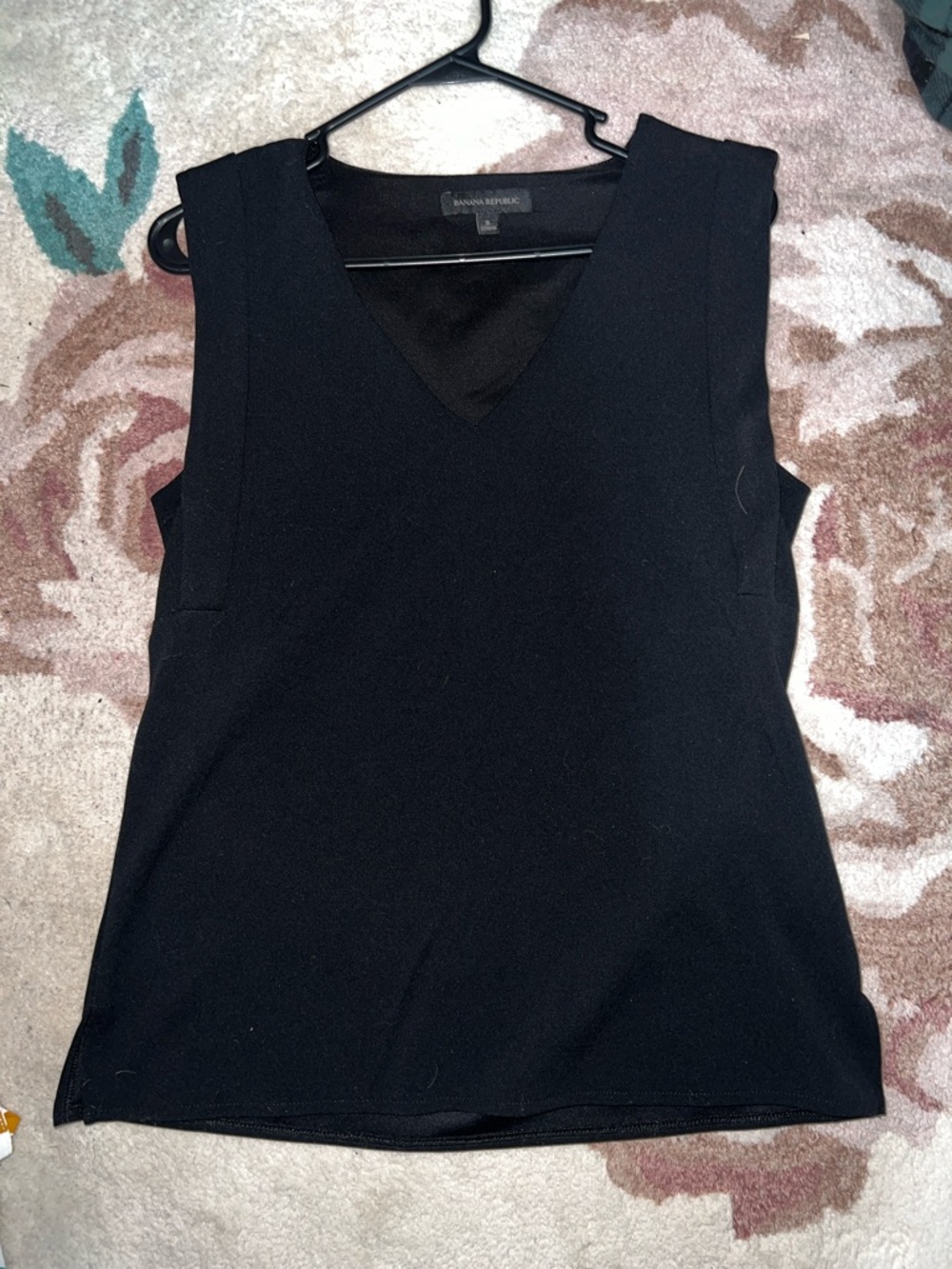 Banana Republic Black V-Neck Sleeveless Top